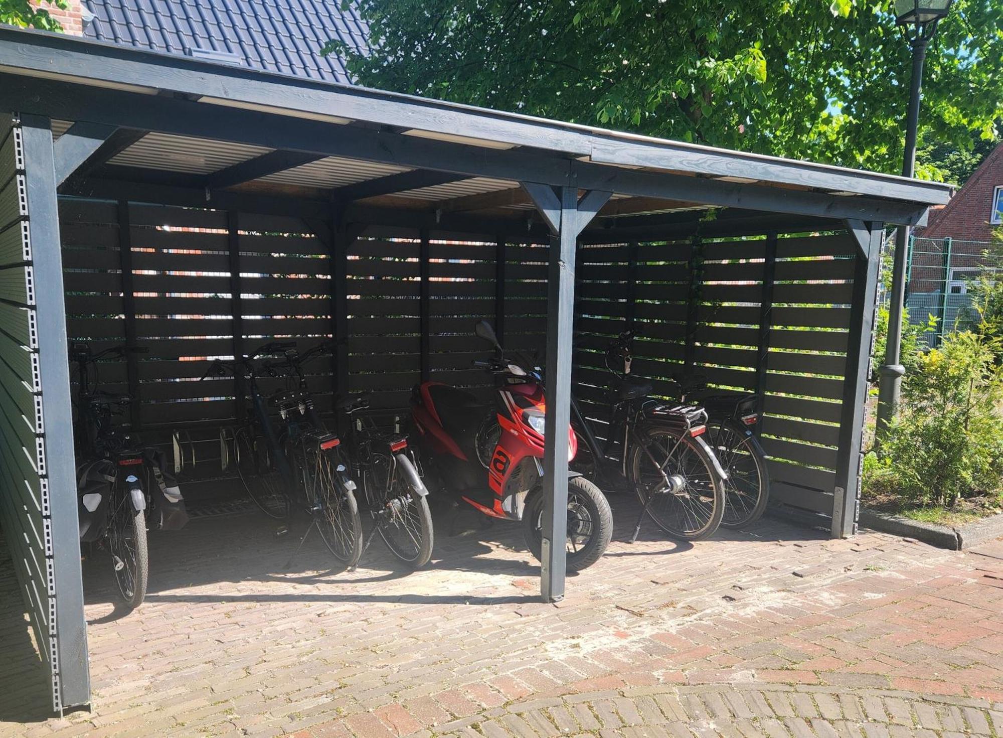 Friesischer Hof, Ferienwohnungen Mit Indoor Spielplatz, Kostenfreien Parkplatz Und W-Lan Hage Kültér fotó